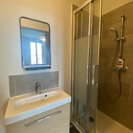 Cosy Au Coeur De 15 M² Pres Des Thermes *